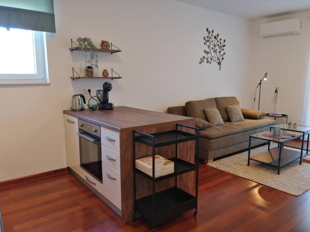 Apartment Iva Šilo Dış mekan fotoğraf