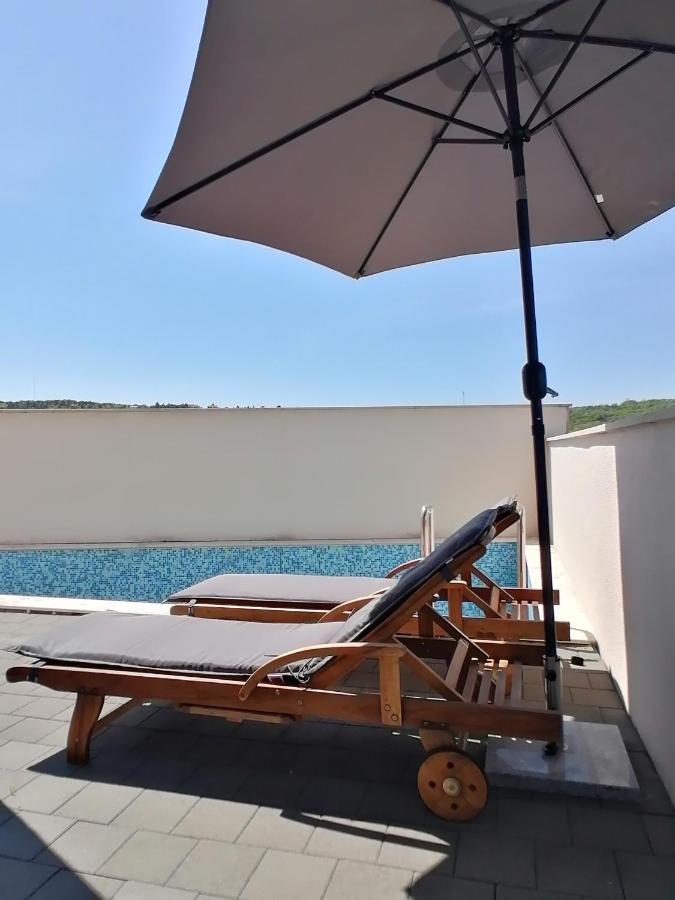 Apartment Iva Šilo Dış mekan fotoğraf