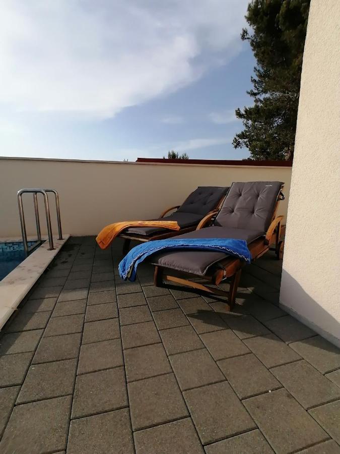 Apartment Iva Šilo Dış mekan fotoğraf
